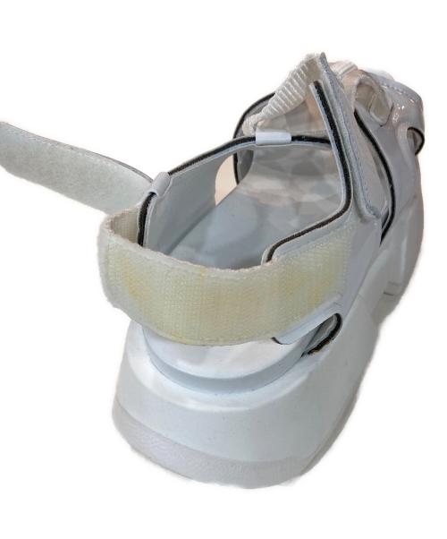 MM6 Maison Margiela（エムエムシックスメゾンマルジェラ）MM6 Maison Margiela (エムエムシックスメゾンマルジェラ) プラットフォームサンダル ホワイト サイズ:35の古着・服飾アイテム