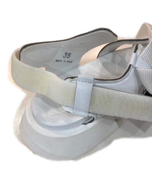 MM6 Maison Margiela（エムエムシックスメゾンマルジェラ）MM6 Maison Margiela (エムエムシックスメゾンマルジェラ) プラットフォームサンダル ホワイト サイズ:35の古着・服飾アイテム