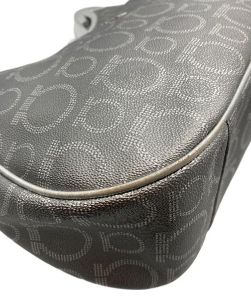 Salvatore Ferragamo（サルヴァトーレ フェラガモ）Salvatore Ferragamo (サルヴァトーレ フェラガモ) ワンショルダーバッグ シルバーの古着・服飾アイテム