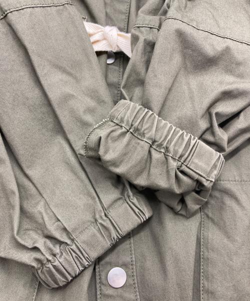 YORI（ヨリ）yori (ヨリ) ノーカラーワンピース オリーブ サイズ:Fの古着・服飾アイテム