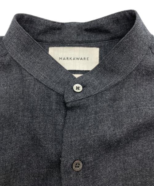 MARKAWARE（マーカウェア）MARKAWARE (マーカウェア) COMFORT FIT BANDCOLLAR SHIRT グレー サイズ:1の古着・服飾アイテム