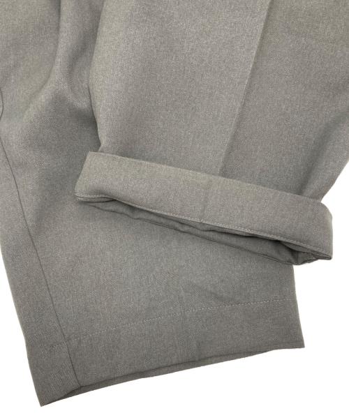 kurashi&trips publishing（クラシアンドトリップス パブリッシング）KURASHI&Trips PUBLISHING (クラシアンドトリップス パブリッシング) ワイドタックパンツ グレー サイズ:Sの古着・服飾アイテム