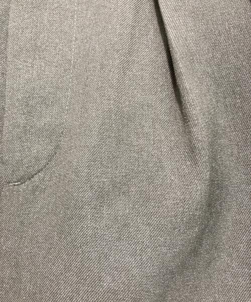 kurashi&trips publishing（クラシアンドトリップス パブリッシング）KURASHI&Trips PUBLISHING (クラシアンドトリップス パブリッシング) ワイドタックパンツ グレー サイズ:Sの古着・服飾アイテム