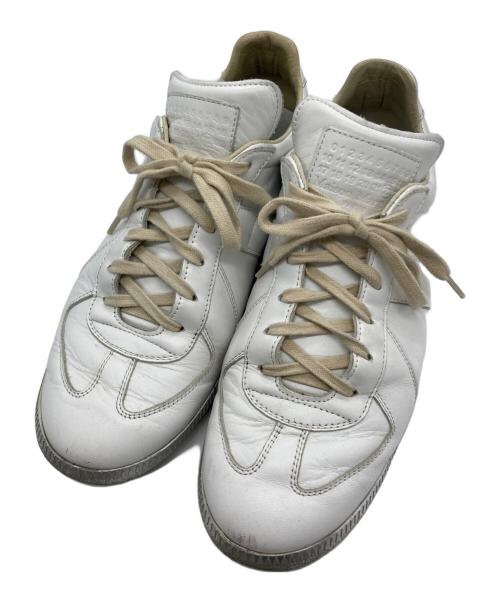 Maison Margiela（メゾンマルジェラ）Maison Margiela (メゾンマルジェラ) レプリカジャーマントレーナー ホワイト サイズ:43の古着・服飾アイテム