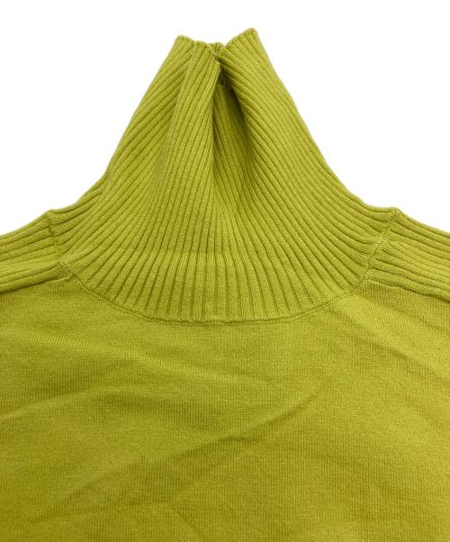 BEIGE（ベイジ）BEIGE (ベイジ) WILLOW/ハイネックニット グリーン サイズ:4 未使用品の古着・服飾アイテム