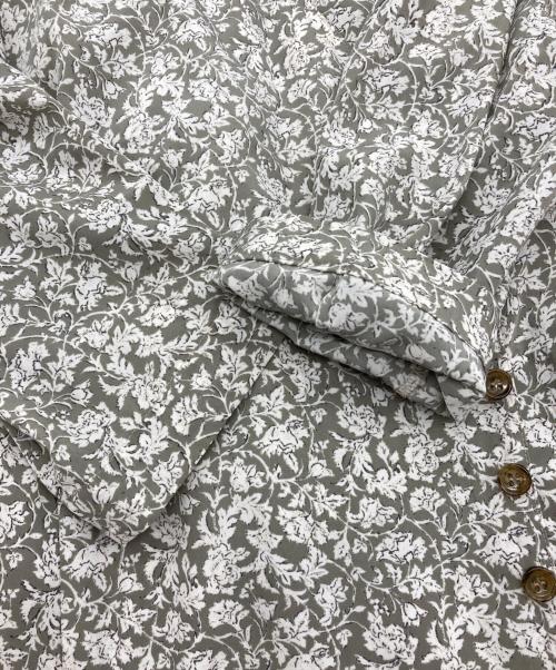 JUSGLITTY（ジャスグリッティー）JUSGLITTY (ジャスグリッティー) カシュクールプリントワンピース ベージュ サイズ:1の古着・服飾アイテム