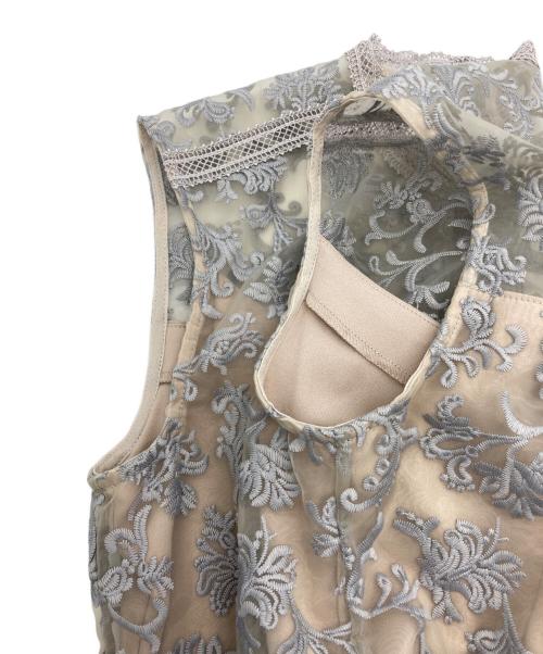 FRAY ID（フレイ アイディー）FRAY ID (フレイ アイディー) オーガンジー刺繍ワンピース グレーの古着・服飾アイテム