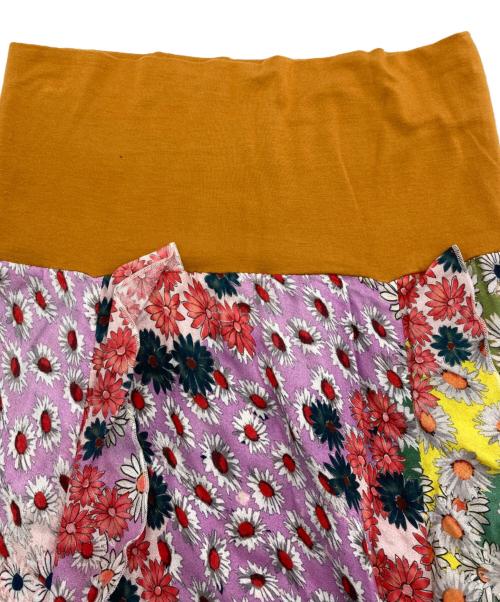 IENA LA BOUCLE LISA（イエナ ラ ブークル）IENA LA BOUCLE LISA (イエナ ラ ブークル) マルチフラワーラッフルスカート ピンク サイズ:38の古着・服飾アイテム