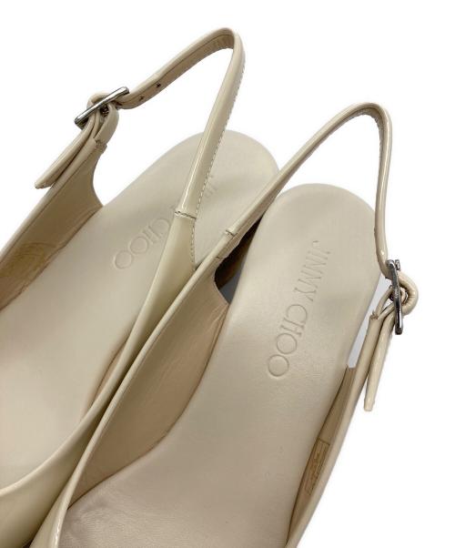 JIMMY CHOO（ジミーチュウ）JIMMY CHOO (ジミーチュウ) ヒールエナメルパンプス アイボリー サイズ:37 未使用品の古着・服飾アイテム