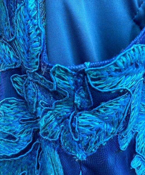 TADASHI SHOJI（タダシ ショージ）TADASHI SHOJI (タダシ ショージ) Noelle Dress/総刺繍ワンピース ブルー サイズ:8の古着・服飾アイテム