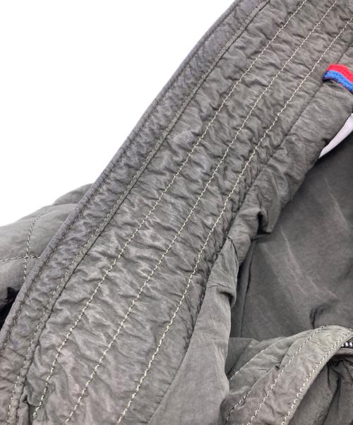 MONCLER（モンクレール）MONCLER (モンクレール) FLACHERナイロンジャケット カーキ サイズ:4の古着・服飾アイテム