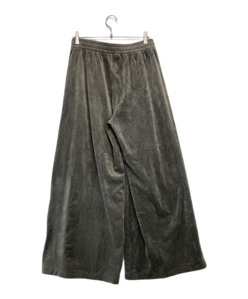 adidas（アディダス）adidas (アディダス) ベルベット ルーズ トラックパンツ グレー サイズ:2XLの古着・服飾アイテム