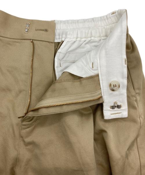 CLOTH&CROSS（クロスアンドクロス）CLOTH&CROSS (クロスアンドクロス) タックワイドパンツ ベージュ サイズ:2の古着・服飾アイテム