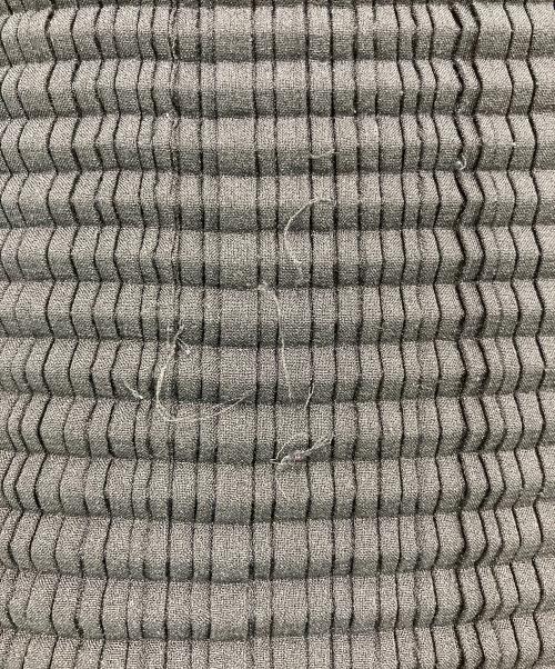 ISSEY MIYAKE（イッセイミヤケ）ISSEY MIYAKE (イッセイミヤケ) プリーツ半袖カットソー ブラック サイズ:2の古着・服飾アイテム