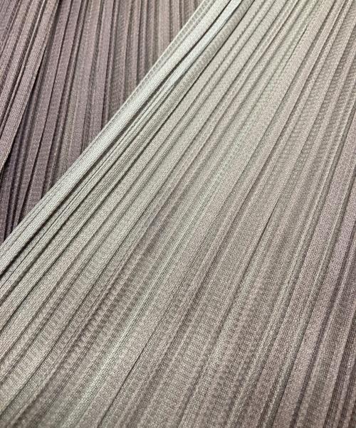 PLEATS PLEASE（プリーツプリーズ）PLEATS PLEASE (プリーツプリーズ) プリーツグラデーションカーディガン ベージュ サイズ:4の古着・服飾アイテム