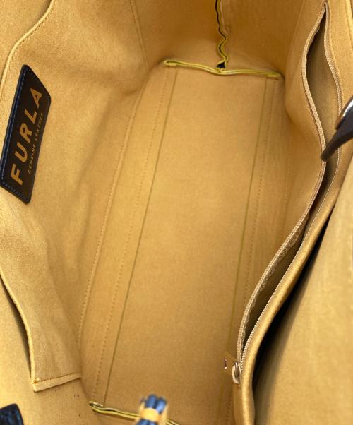 FURLA（フルラ）FURLA (フルラ) プリムラ ホーボーバッグ ブラックの古着・服飾アイテム