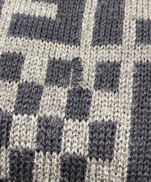 FENDI（フェンディ）FENDI (フェンディ) ズッカ柄マフラー ブラック×グレーの古着・服飾アイテム