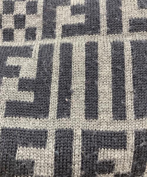 FENDI（フェンディ）FENDI (フェンディ) ズッカ柄マフラー ブラック×グレーの古着・服飾アイテム