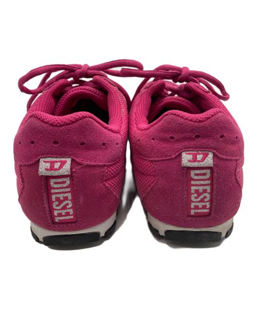DIESEL（ディーゼル）DIESEL (ディーゼル) ローカットスニーカー ピンク サイズ:US8の古着・服飾アイテム