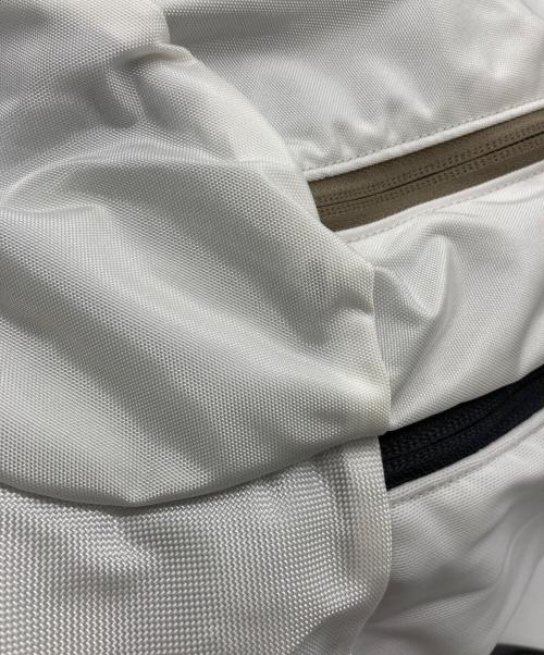 ARC'TERYX（アークテリクス）ARC'TERYX (アークテリクス) BEAMS (ビームス) 別注MANTIS 26 グレーの古着・服飾アイテム