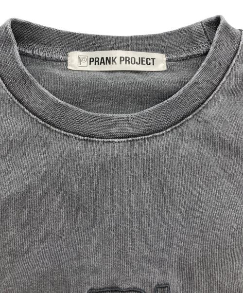 PRANK PROJECT（プランクプロジェクト）PRANK PROJECT (プランクプロジェクト) Logo Embroidery Pigment Over Top/ロゴエンブロイダリーピグメントオーバートップ グレー サイズ:Fの古着・服飾アイテム