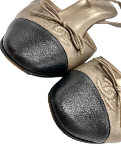 CHANEL（シャネル）CHANEL (シャネル) ココマークバイカラーサンダル ベージュ×ブラック サイズ:38の古着・服飾アイテム