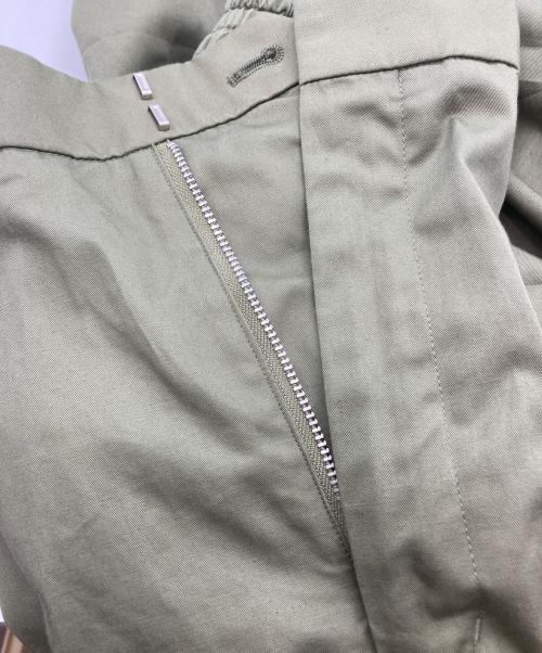 DRAWER（ドゥロワー）DRAWER (ドゥロワー) バックギャザータックパンツ グリーン サイズ:36の古着・服飾アイテム