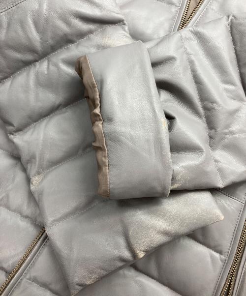 DAMA collection（ダーマコレクション）DAMA collection (ダーマコレクション) ラムレザーダウンジャケット グレー サイズ:Mの古着・服飾アイテム