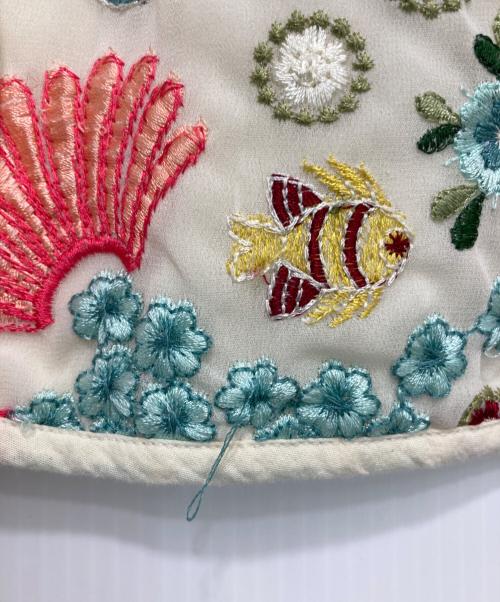 RHC Ron Herman（アールエイチシー ロンハーマン）RHC Ron Herman (アールエイチシー ロンハーマン) Embroidery Vest アイボリー サイズ:-の古着・服飾アイテム