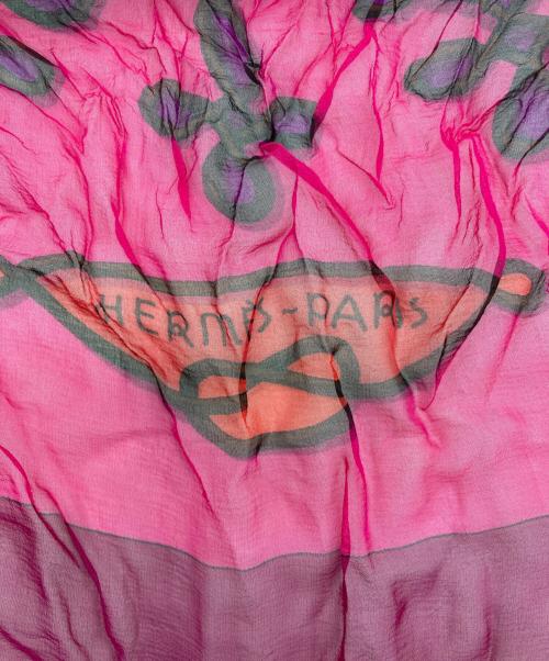 HERMES（エルメス）HERMES (エルメス) シルク モスリン スカーフ140 レッドの古着・服飾アイテム