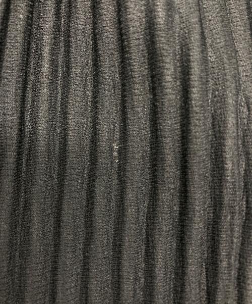 HOMME PLISSE ISSEY MIYAKE（オム プリッセ イッセイ ミヤケ）HOMME PLISSE ISSEY MIYAKE (オム プリッセ イッセイ ミヤケ) スリットプリーツパンツ ブラック サイズ:3の古着・服飾アイテム