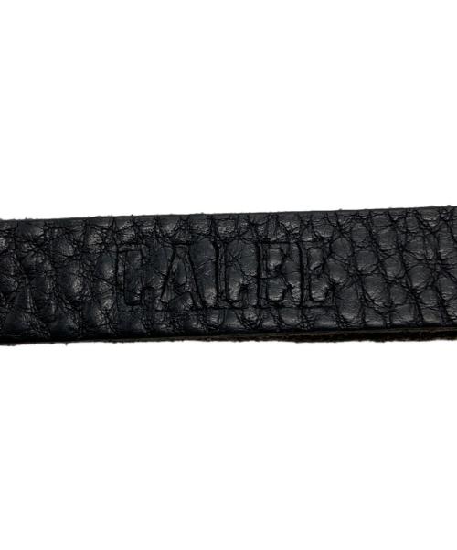 CALEE（キャリー）CALEE (キャリー) レザースタッズストラップ ブラックの古着・服飾アイテム