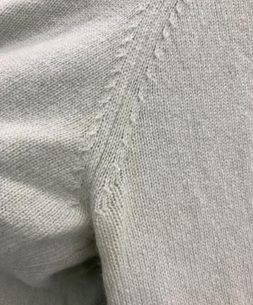 PRADA（プラダ）PRADA (プラダ) カシミヤエルボーパッチVネックニット ミントグリーン サイズ:42（170/84A）の古着・服飾アイテム