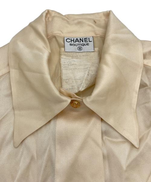 CHANEL（シャネル）CHANEL (シャネル) ［OLD］ココマーク金釦 サテン長袖シャツ ベージュ サイズ:印字スレにより不明の古着・服飾アイテム