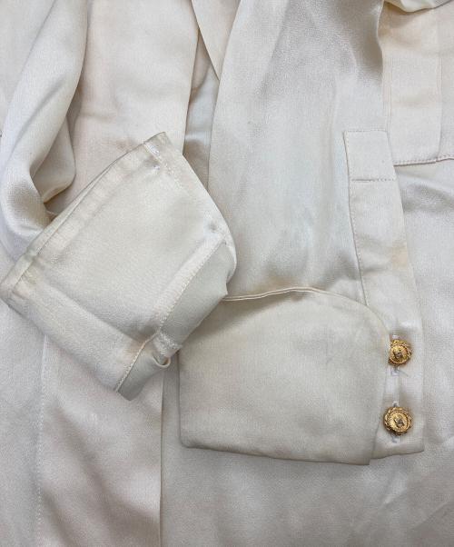 CHANEL（シャネル）CHANEL (シャネル) ［OLD］ココマーク金釦 サテン長袖シャツ ベージュ サイズ:印字スレにより不明の古着・服飾アイテム