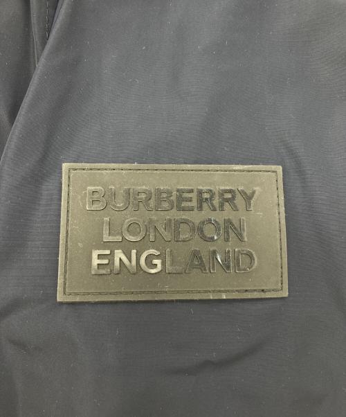 BURBERRY（バーバリー）BURBERRY (バーバリー) ラバーワッペンジップアップジャケット ネイビー サイズ:52の古着・服飾アイテム
