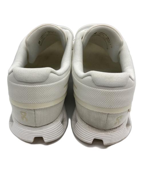 on（オン）On (オン) Cloud 5 ホワイト サイズ:28の古着・服飾アイテム