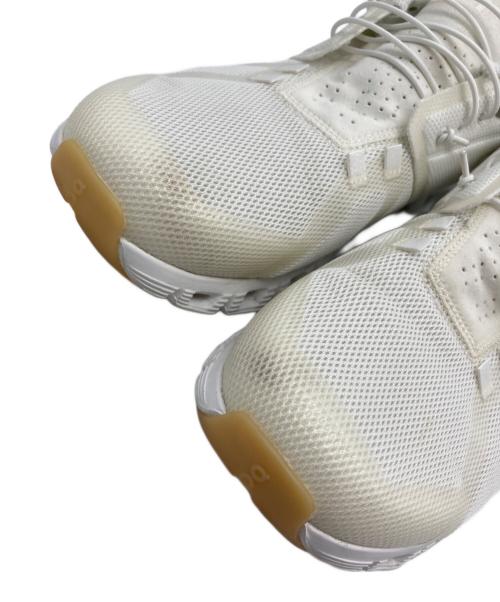 on（オン）On (オン) Cloud 5 ホワイト サイズ:28の古着・服飾アイテム