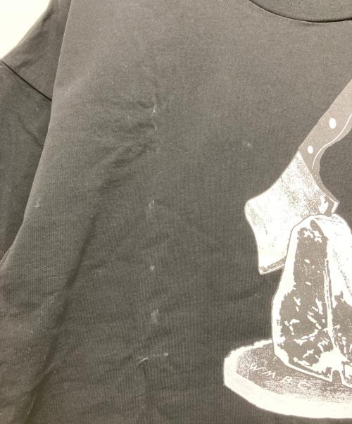 WHITE MOUNTAINEERING（ホワイトマウンテ二アニング）WHITE MOUNTAINEERING (ホワイトマウンテ二アニング) ステーキTシャツ ブラックの古着・服飾アイテム