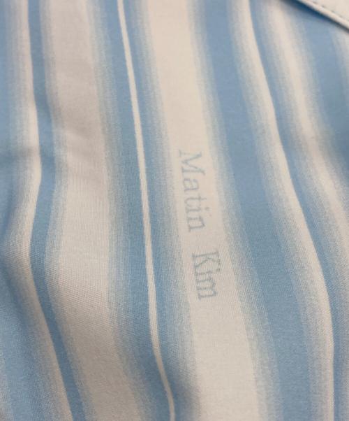 Matin Kim（マーティン・キム）Matin Kim (マーティン・キム) 	COZY PAJAMA STRIPE SHIRT スカイブルー サイズ:Lの古着・服飾アイテム