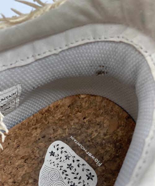 FlowerMOUNTAIN（フラワーマウンテン）flowermountain (フラワーマウンテン) MUSTARD WALNUTMUSTARD WALNUT ホワイト サイズ:27.5の古着・服飾アイテム