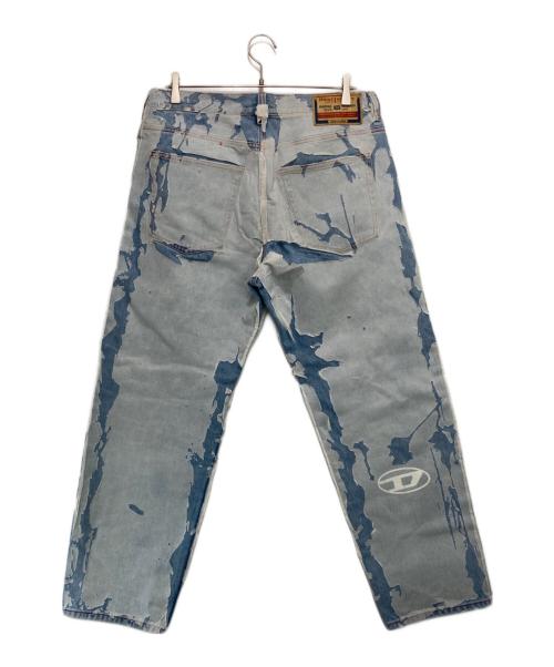 DIESEL（ディーゼル）DIESEL (ディーゼル) STRAIGHT FIT MID-RIZE LIGHTLY JEANS インディゴ サイズ:33の古着・服飾アイテム