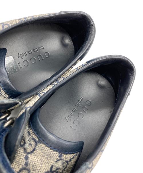 GUCCI（グッチ）GUCCI (グッチ) GGロゴスニーカー ベージュ サイズ:7½の古着・服飾アイテム