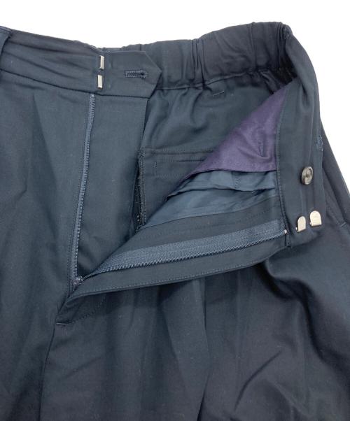 Graphpaper（グラフペーパー）Graphpaper (グラフペーパー) Wooly Cotton Twill Two Tuck Wide Pants ネイビーの古着・服飾アイテム