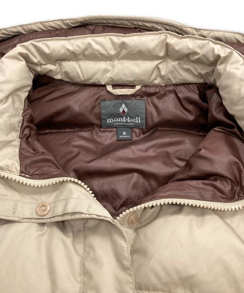 mont-bell（モンベル）mont-bell (モンベル) トラベルダウンパーカ ベージュ サイズ:Sの古着・服飾アイテム