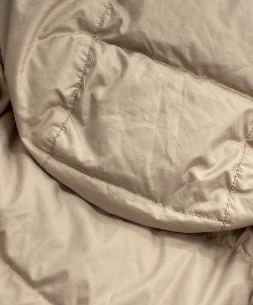 mont-bell（モンベル）mont-bell (モンベル) トラベルダウンパーカ ベージュ サイズ:Sの古着・服飾アイテム