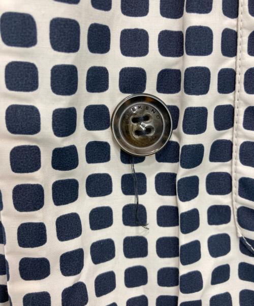 WEEKEND Max Mara（ウィークエンド マックスマーラ）Weekend Max Mara (ウィークエンド マックスマーラ) リバーシブルステンカラーコート ネイビー×ホワイト サイズ:38の古着・服飾アイテム