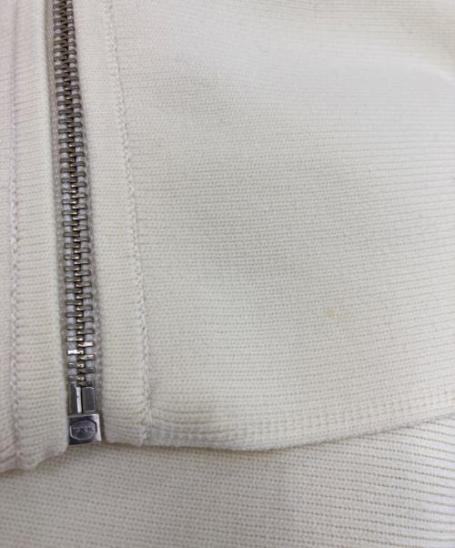 SHIPS（シップス）SHIPS (シップス) フロント ジップ フリル デザイン ペプラム ジレ アイボリー サイズ:one-sizeの古着・服飾アイテム