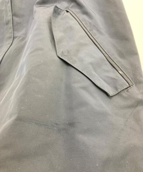 自由区（ジユウク）自由区 (ジユウク) ライトメモリータフタ ロングコート ネイビー サイズ:38の古着・服飾アイテム