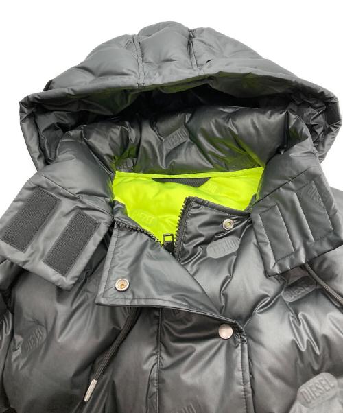 DIESEL（ディーゼル）DIESEL (ディーゼル) エンボスロゴダウンコート ブラック サイズ:Sの古着・服飾アイテム